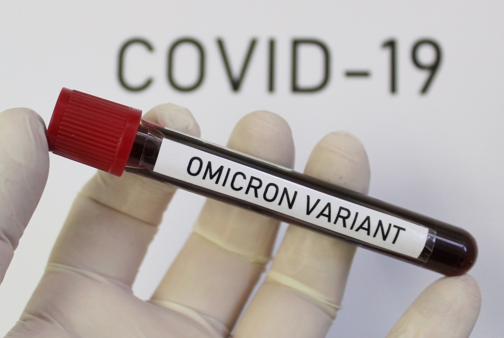 Κορωνοϊός - Πώς προφυλάσσει ο εμβολιασμός από την Όμικρον;