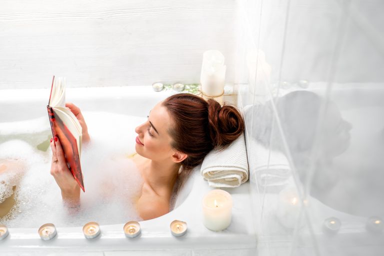 Μπάνιο ευεξίας: Δημιουργήστε τη δική σας όαση χαλάρωσης | vita.gr