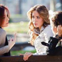 Let’s get social – Γιατί σας διακόπτουν όταν μιλάτε;