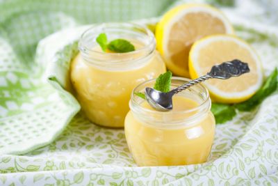 Για γλυκό – Μους λεμόνι με γιαούρτι