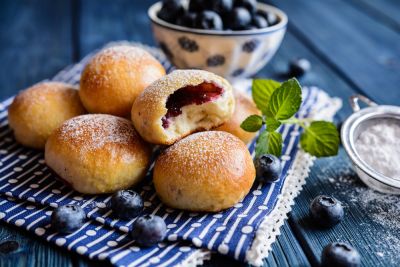 Snack time – Μπουκίτσες με γέμιση μύρτιλο