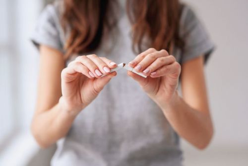 Μελέτη – Όσοι νοσούν με καρκίνο του πνεύμονα δεν είναι αργά να κόψουν το τσιγάρο – Καλύτερες πιθανότητες επιβίωσης και μετά τη διάγνωση