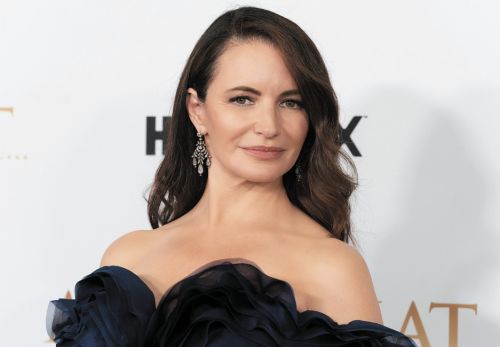 Kristin Davis: Η γυναίκα πίσω από την αντιφατική Charlotte