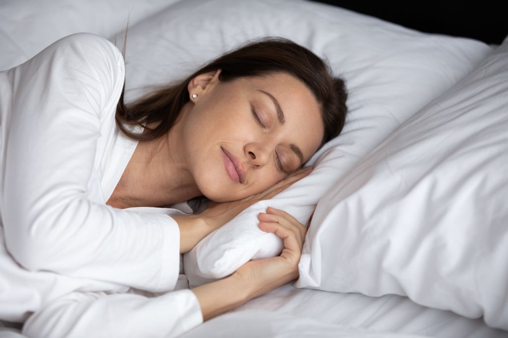 Ύπνος στη δεξιά ή στην αριστερή πλευρά; Τι λέει η επιστήμη