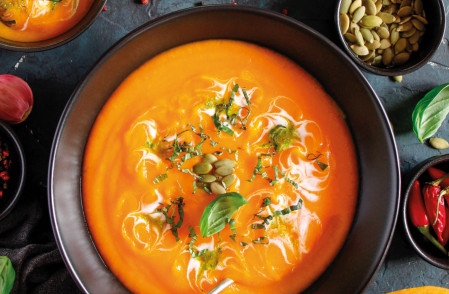 Βελούδινη σούπα κολοκύθας και καρότου | vita.gr