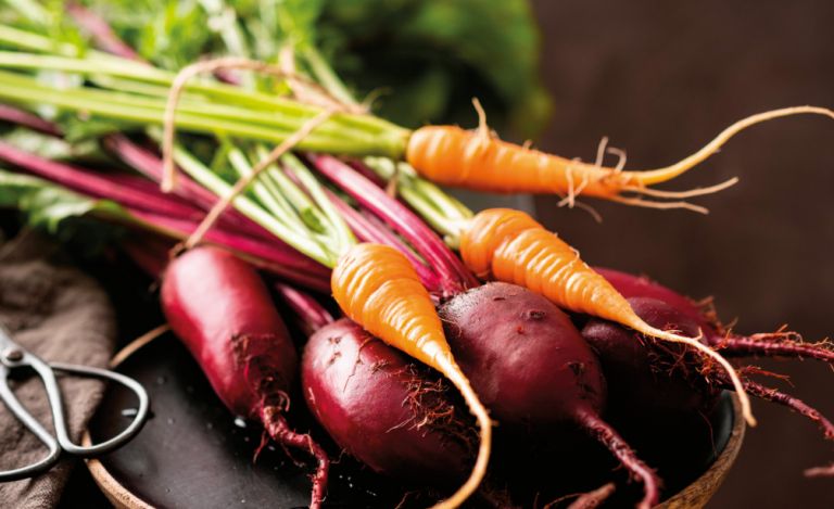 10 τρόφιμα που πρέπει να αγοράζουμε βιολογικά | vita.gr