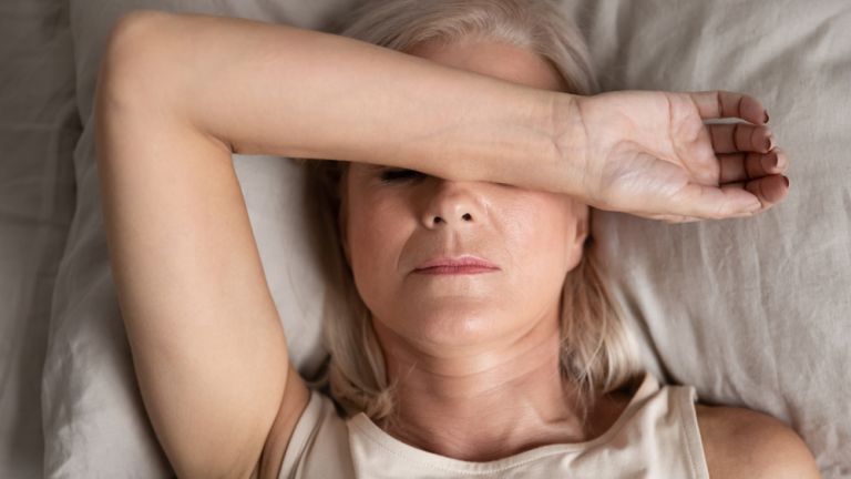 Μπορεί η εμμηνόπαυση να προκαλέσει αυπνία; | vita.gr