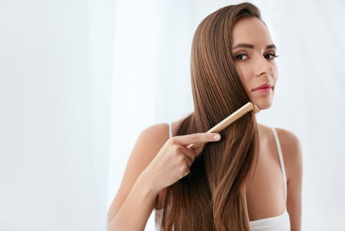 Μαλλιά: Τα tips για την ανοιξιάτικη ανανέωση τους (χωρίς να τα κουρέψουμε)