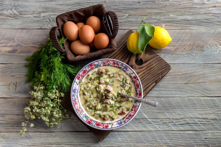 Αυγά και μαγειρίτσα: Όλα όσα πρέπει να ξέρουμε για το Πάσχα | vita.gr