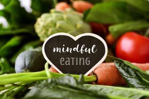 Mindful eating: Γιατί αξίζει να τρώμε ενσυνείδητα
