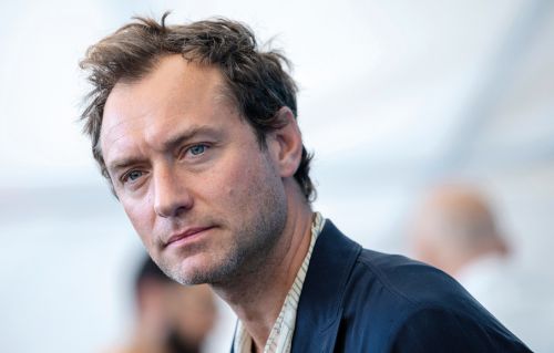 Jude Law: Όσα θέλετε να γνωρίζετε για τον γοητευτικό ηθοποιό