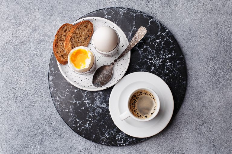 Eggs for breakfast: Tέλεια μελάτα αυγά με αυτά τα μυστικά | vita.gr