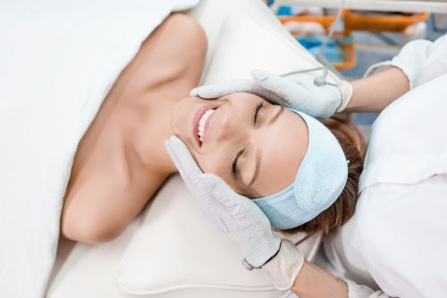 Hydrafacial: H κορυφαία skincare θεραπεία προσώπου για πιο όμορφη επιδερμίδα