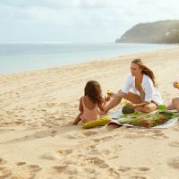 Family beach day: Τα καλύτερα σνακ για τα παιδιά στην παραλία