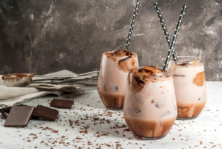Σοκολατένιο smoothie με χαμηλά λιπαρά | vita.gr