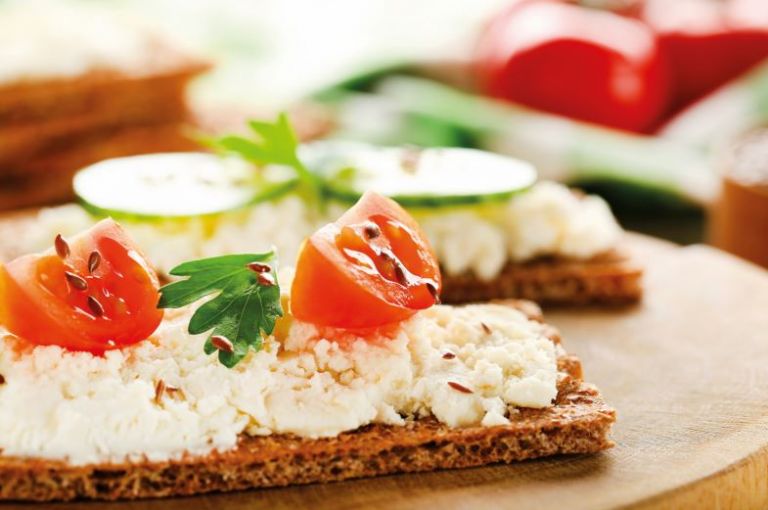 Crispbreads: Το νέο υγιεινό trend για τα σνακ μας | vita.gr