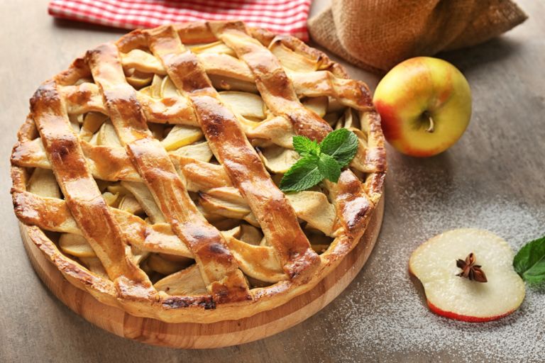 Φτιάχνουμε την πιο εύκολη μηλόπιτα | vita.gr