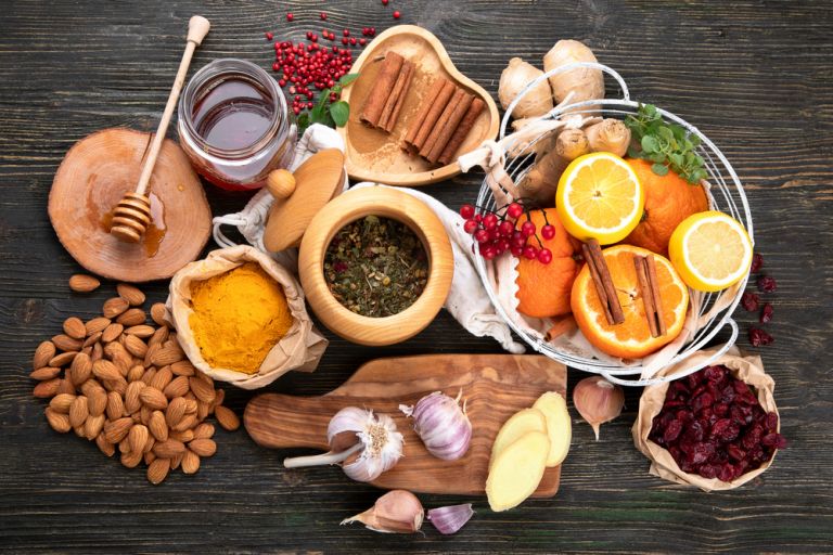 8 τροφές «θαύμα» για το ανοσοποιητικό | vita.gr