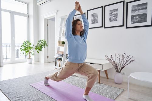 Workout video: Ρουτίνα pilates από όρθια θέση