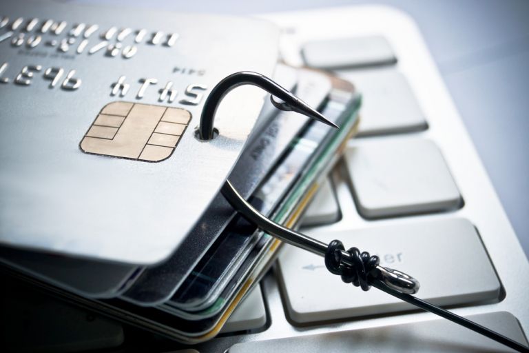 Phishing: Τι να προσέχετε για να μην πέσετε θύμα ηλεκτρονικής απάτης | vita.gr