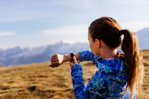 Μαραθώνιος: Με ένα smartwatch (ή activity tracker) ο τερματισμός… είναι στο χέρι σας
