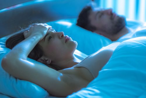 Αϋπνία: Γιατί οι γυναίκες έχουν συχνότερα από τους άνδρες;