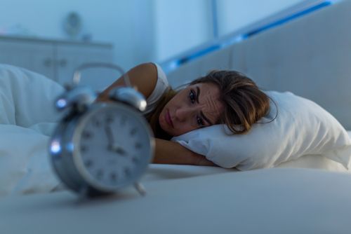 Αϋπνία: Πώς θέτει σε κίνδυνο την καρδιά; Νέα μελέτη προειδοποιεί