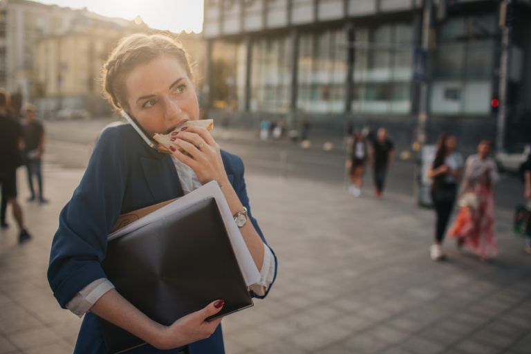 Crash diet: Οι κίνδυνοι για την υγεία | vita.gr