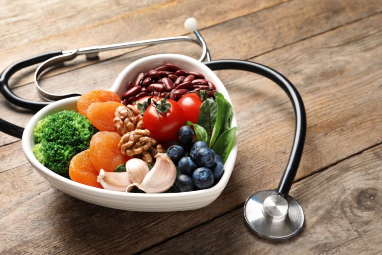 Καρδιακές παθήσεις: Πώς η διατροφή μας θέτει σε κίνδυνο τη ζωή μας | vita.gr