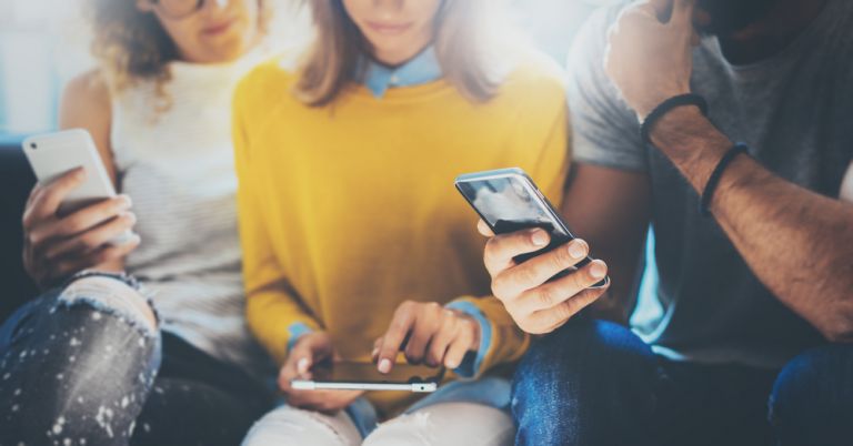 Smartphone: Πώς θα προστατεύσετε τα προσωπικά σας δεδομένα | vita.gr