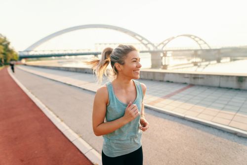 Τρέξιμο: Μπορούμε να «χτίσουμε» μυς με σπριντ;