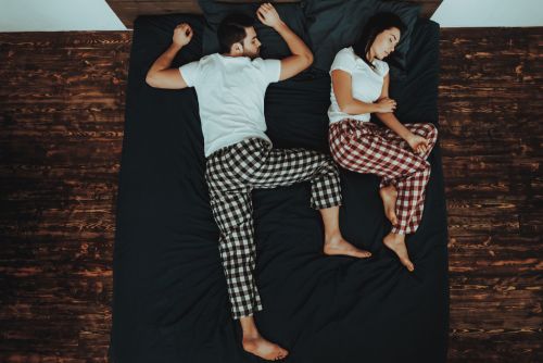 Υγεία: Πώς επηρεάζεται από κάθε στάση ύπνου;