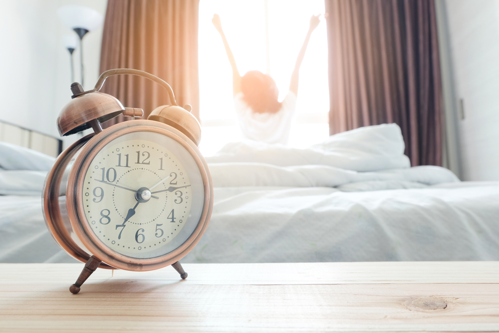 Ύπνος: Τι ώρα πρέπει ιδανικά να κοιμόμαστε και να ξυπνάμε;