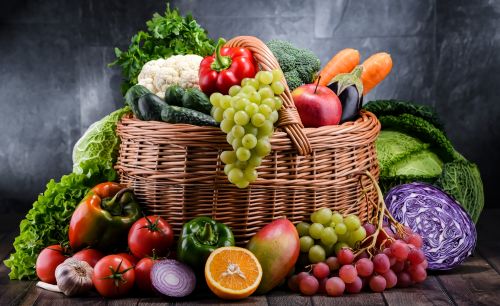 Φρούτα και λαχανικά: Πώς θα καταφέρετε να τρώτε περισσότερα