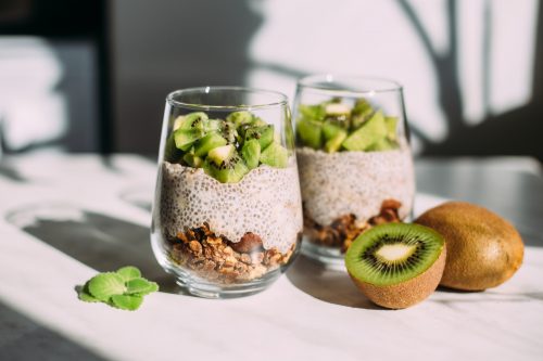 Chia pudding με ακτινίδιο και γκρανόλα