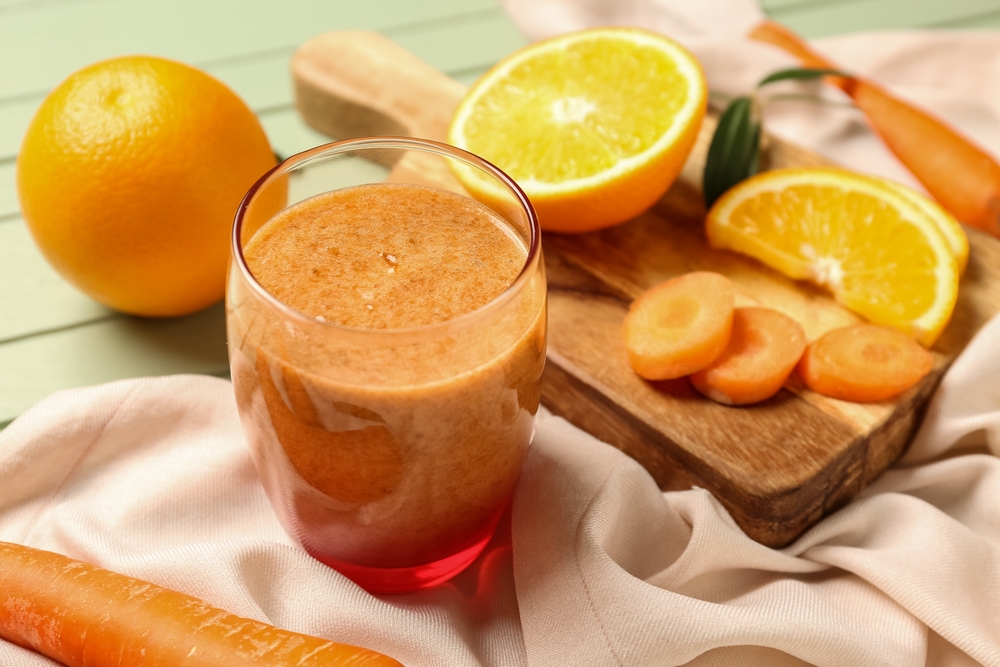 Smoothie με καρότο, μήλο και πορτοκάλι