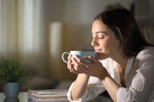 Πράσινο τσάι: Τι θα συμβεί στο σώμα σας αν το πίνετε καθημερινά