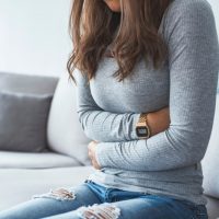 Δυσπεψία: Τι μπορεί να την πυροδοτήσει;