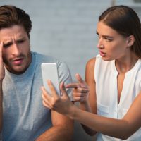 Σχέση: Γιατί οι σύζυγοι απιστούν στα… 7 χρόνια γάμου;