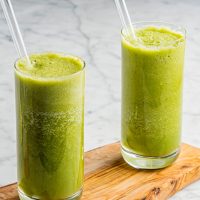 Πράσινο smoothie με μάνγκο και kale