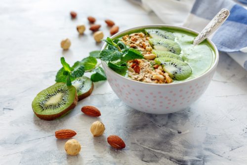 Πρωινό bowl με τσάι μάτσα