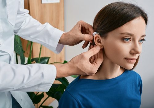 Υγεία: Πώς συνδέονται ακοή και μακροζωία;