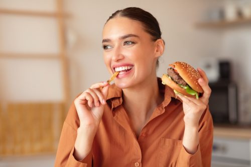 Fast food: Το πρόχειρο φαγητό είναι ανθυγιεινό. Ή μήπως όχι…;