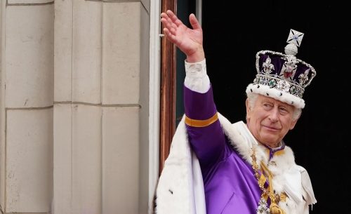 Βασιλιάς Κάρολος: Διαγνώστηκε με καρκίνο