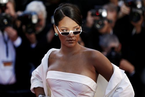 Rihanna: Πώς θα αποκτήσουμε την αυτοπεποίθησή της