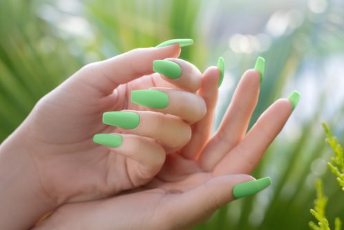 Matcha mani: Η τάση στο μανικιούρ που «φωνάζει» άνοιξη