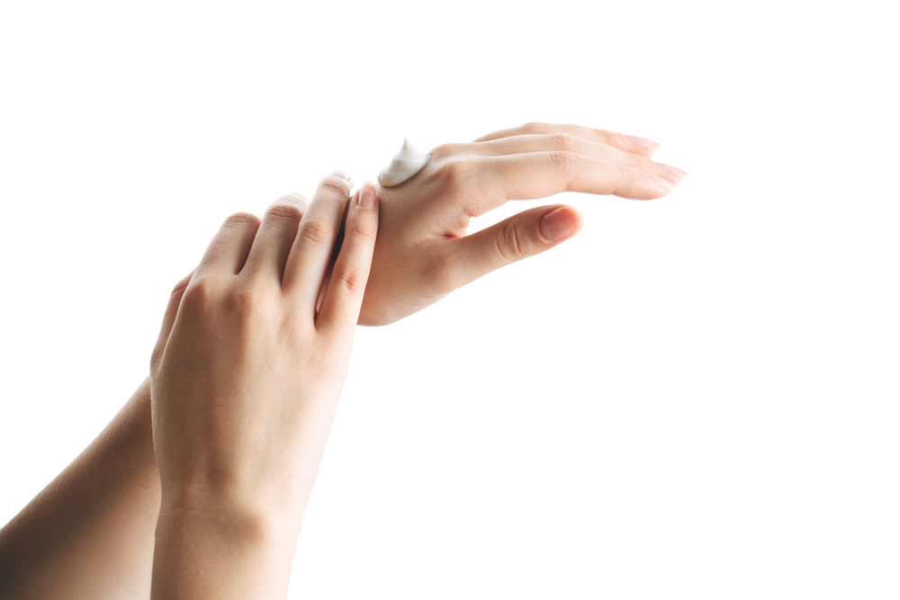 Χέρια που γερνούν πιο γρήγορα από το υπόλοιπο δέρμα σας; Αποφύγετε αυτές τις 3 συνήθειες
