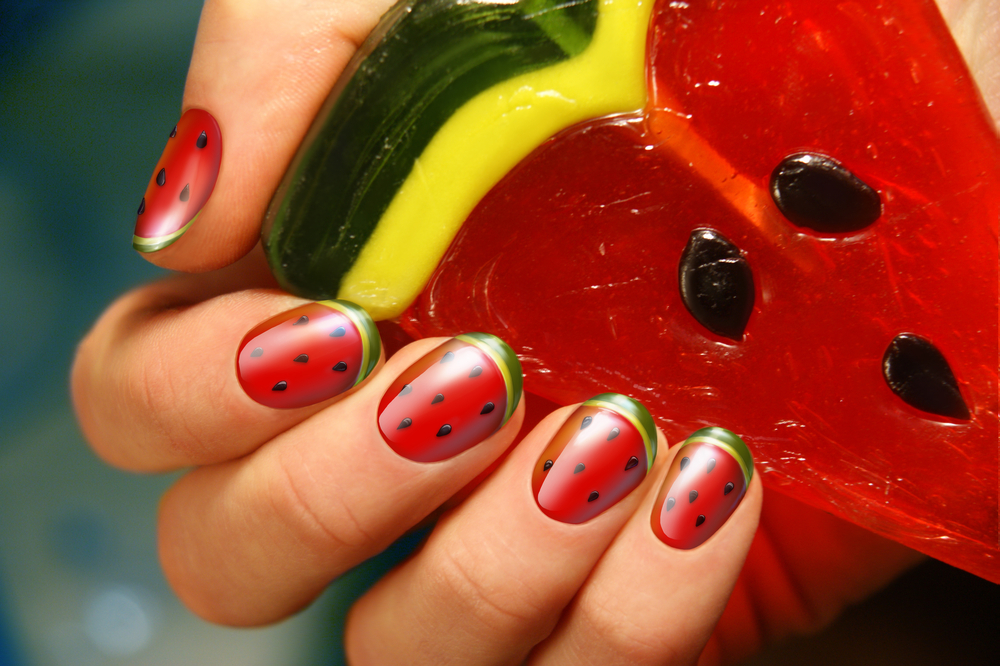 Watermelon nails: Η νέα τάση στο μανικιούρ που μυρίζει… καλοκαίρι!