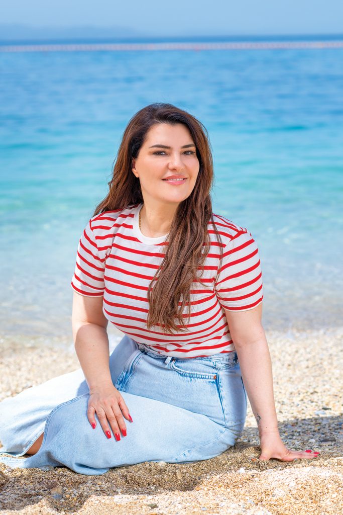 Κατερίνα Ζαρίφη: «Τώρα που έχασα βάρος, όλοι μου λένε έτσι είσαι πολύ καλή. Όχι! Πάντα είμαι πολύ καλή»