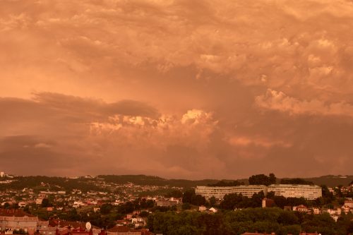Καιρός: Αφρικανική σκόνη, βροχές και καταιγίδες
